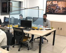 Charger l'image dans la galerie, Ecran de protection en méthacrylate pointillé discrétion